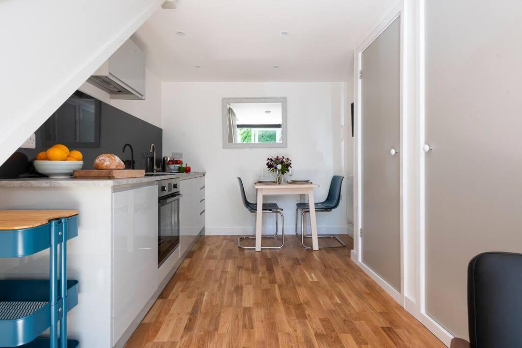 The Studio, Rosebud. 5 Minutes Walk To Beach. Uny Lelant Buitenkant foto