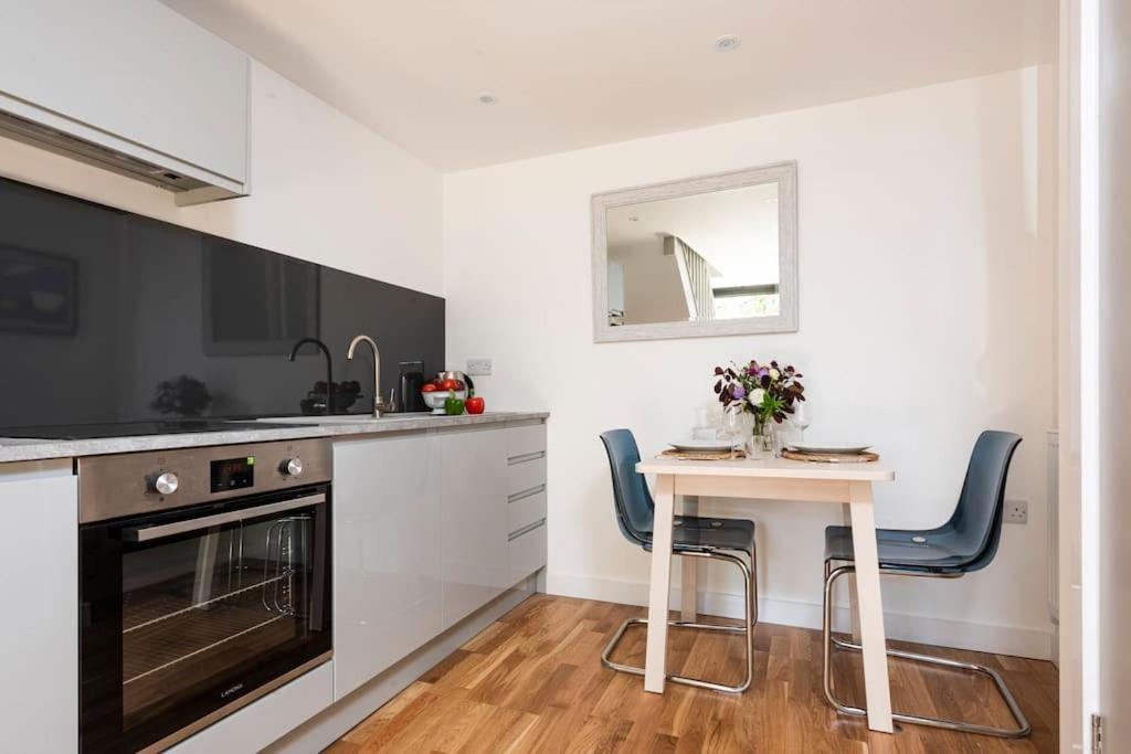 The Studio, Rosebud. 5 Minutes Walk To Beach. Uny Lelant Buitenkant foto